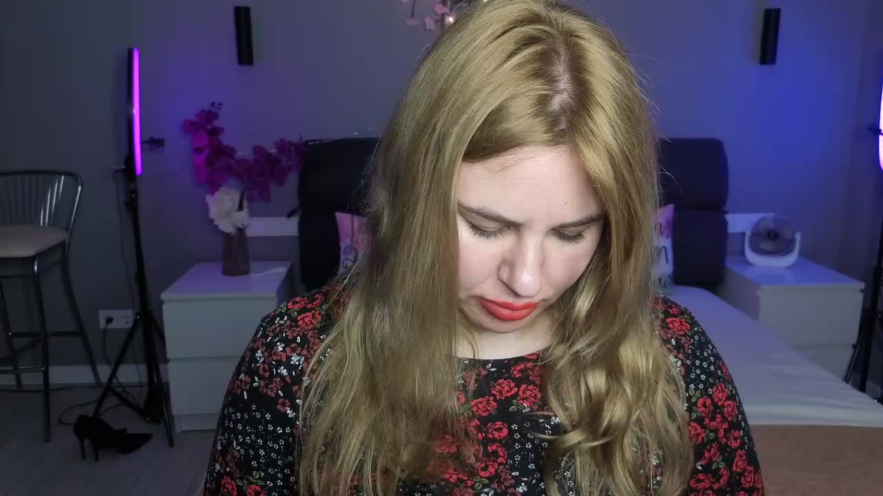 AvaQueen Live Sex May 10, 2026