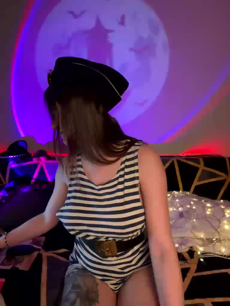 Lisuniyaa Live Sex May 10, 2026