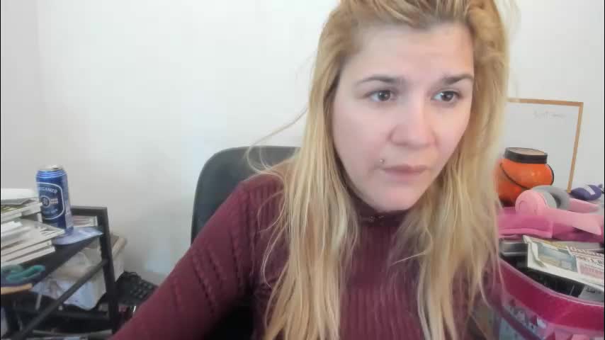 artsyandcraftsy_ Live Sex May 10, 2026