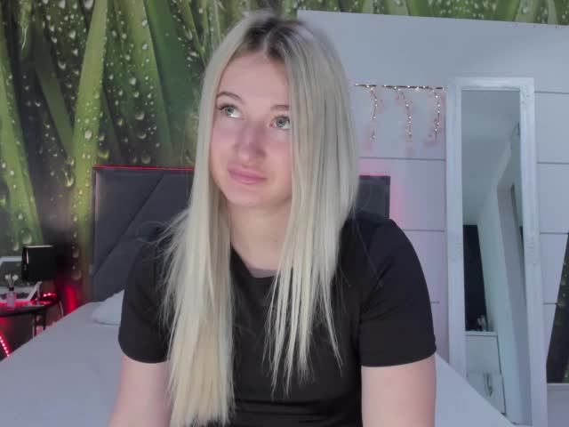 HollyTaillor Live Sex May 11, 2026
