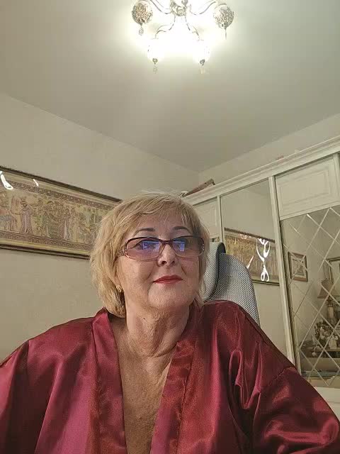 KarinkaSweet Live Sex May 12, 2026