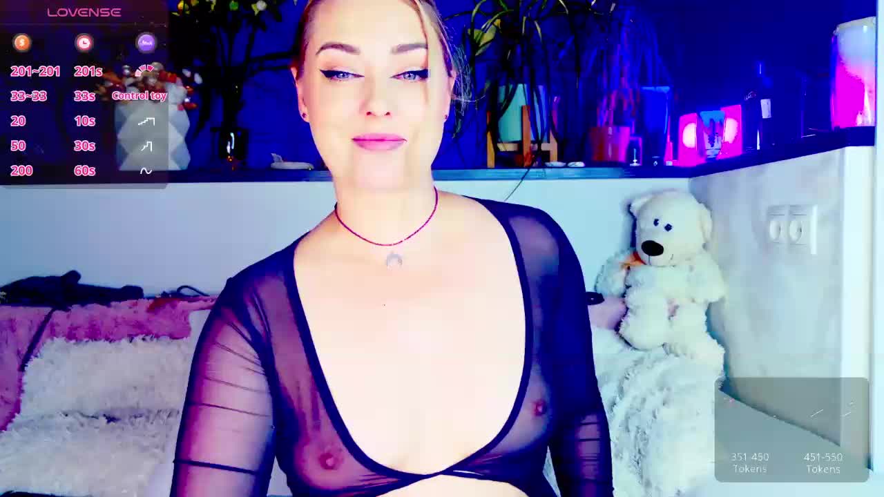 _JuliaSpace_ Live Sex May 12, 2026