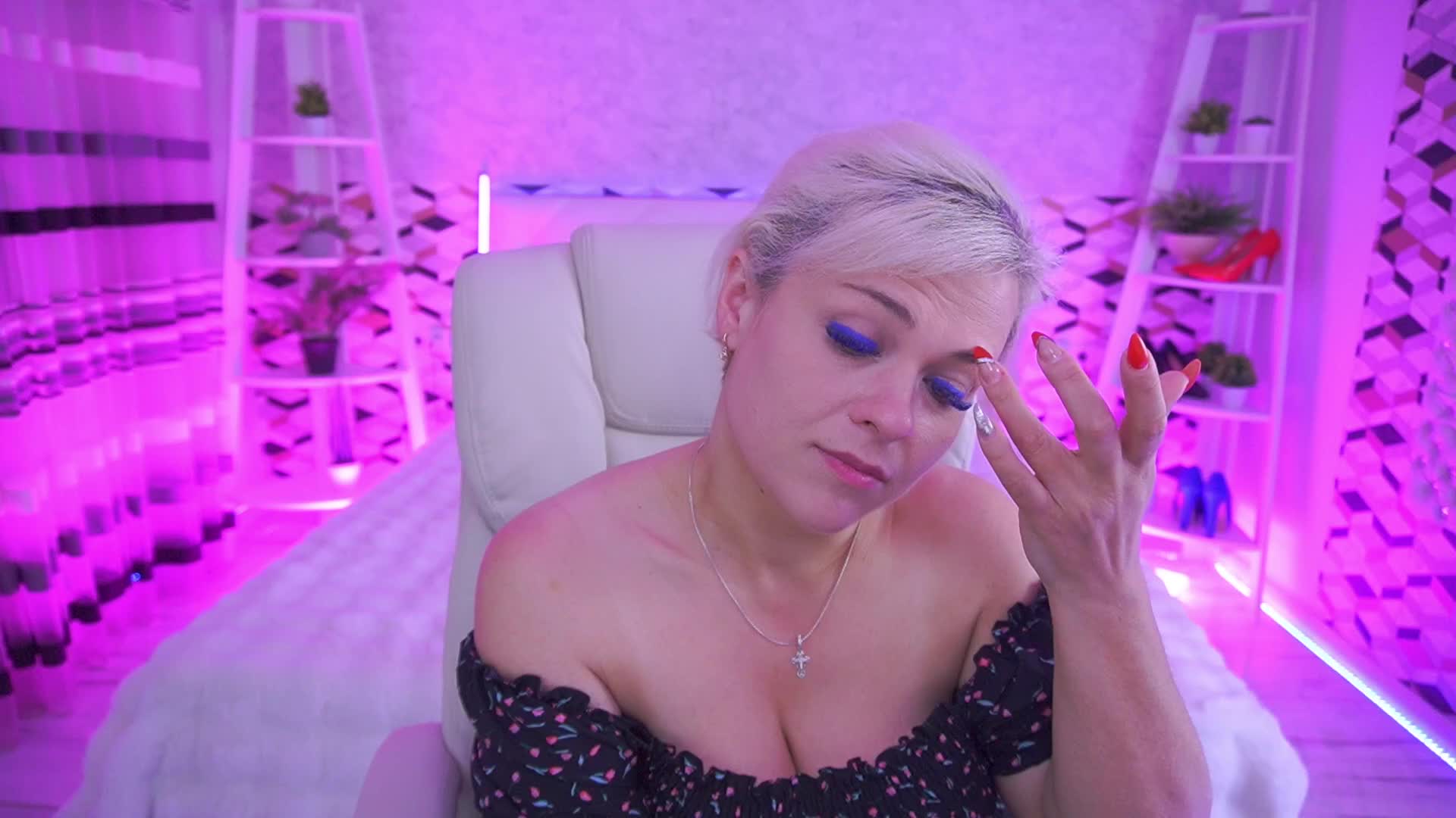 CrystalVibe Live Sex May 12, 2026