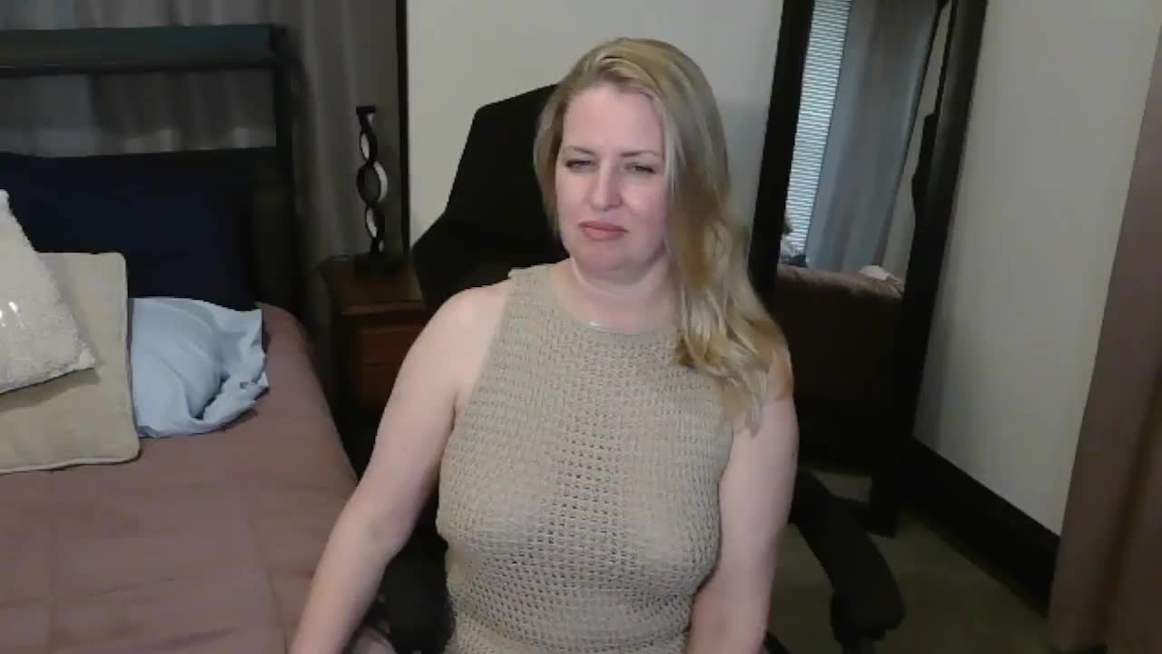 Holliekate Live Sex May 12, 2026
