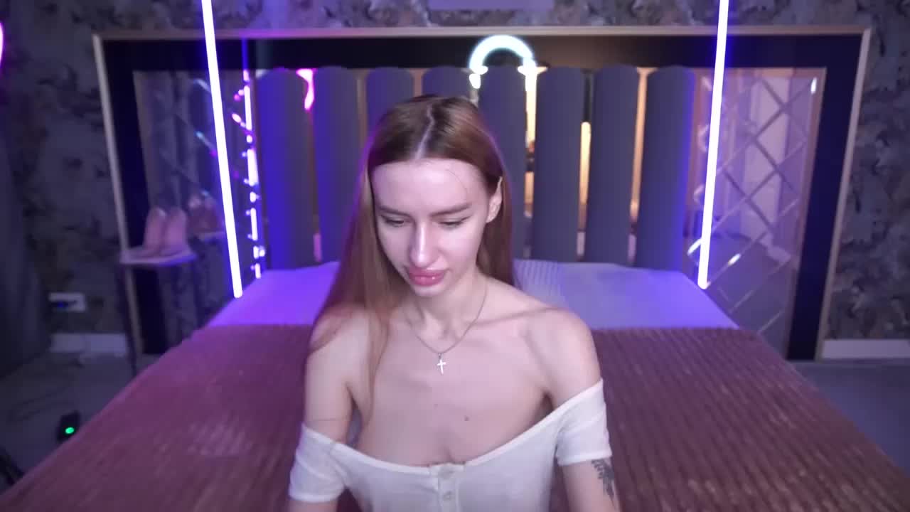 SnowWhiteee Live Sex May 13, 2026
