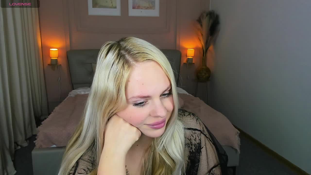 BlondiNi Live Sex May 13, 2026