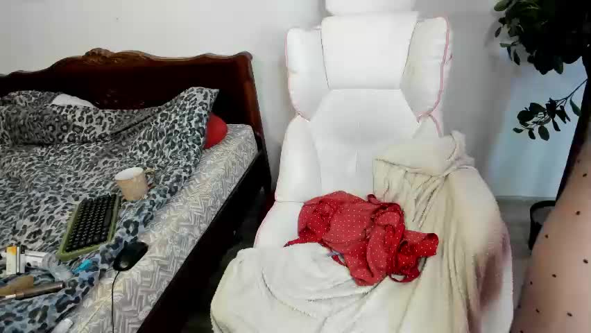 nikki000cool Live Sex May 13, 2026