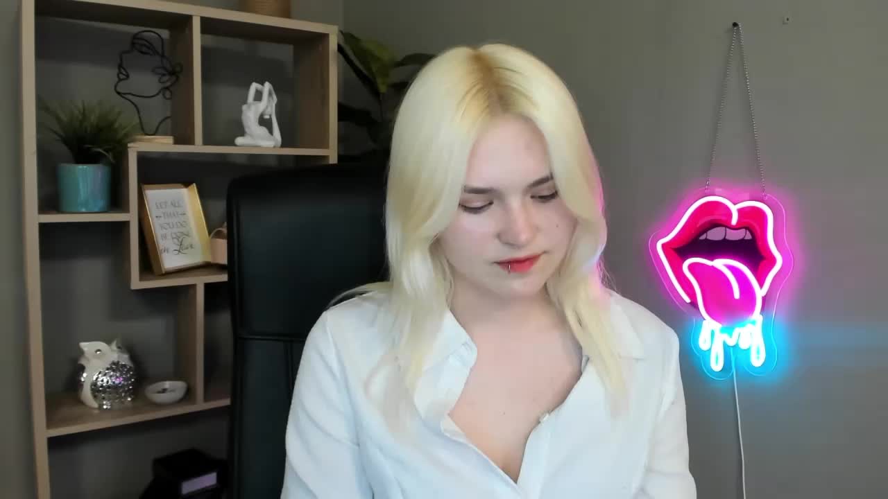 SweetLilyxo Live Sex May 14, 2026