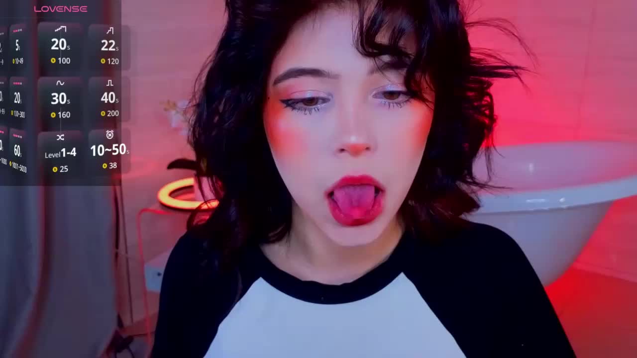 CoralineJones Live Sex May 14, 2026