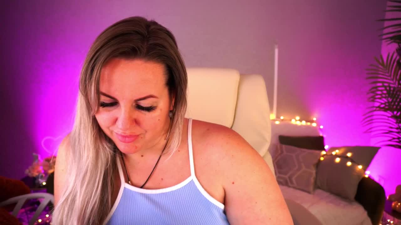 KiraCandyS Live Sex May 14, 2026