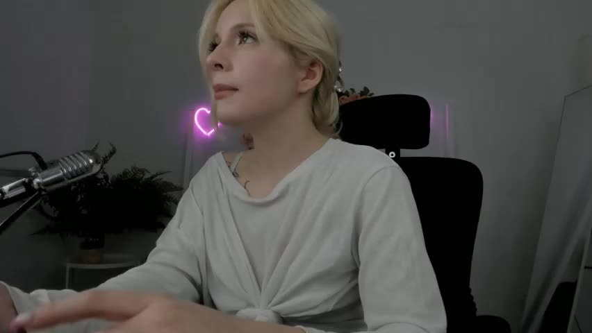 aurorawrenfield Live Sex May 15, 2026