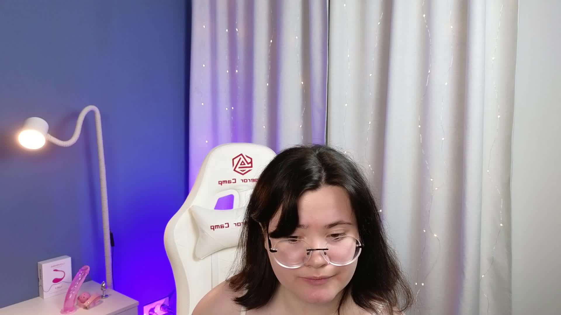 Alicezen Live Sex May 16, 2026