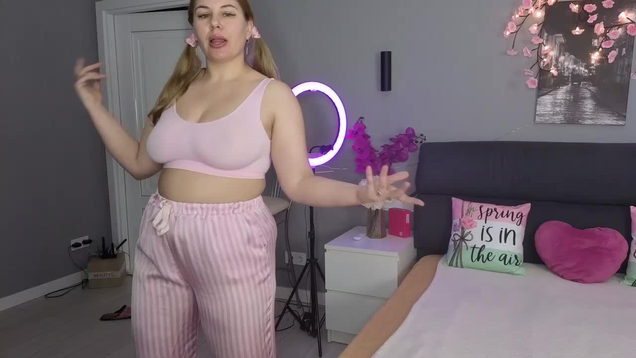 AvaQueen Live Sex May 16, 2026