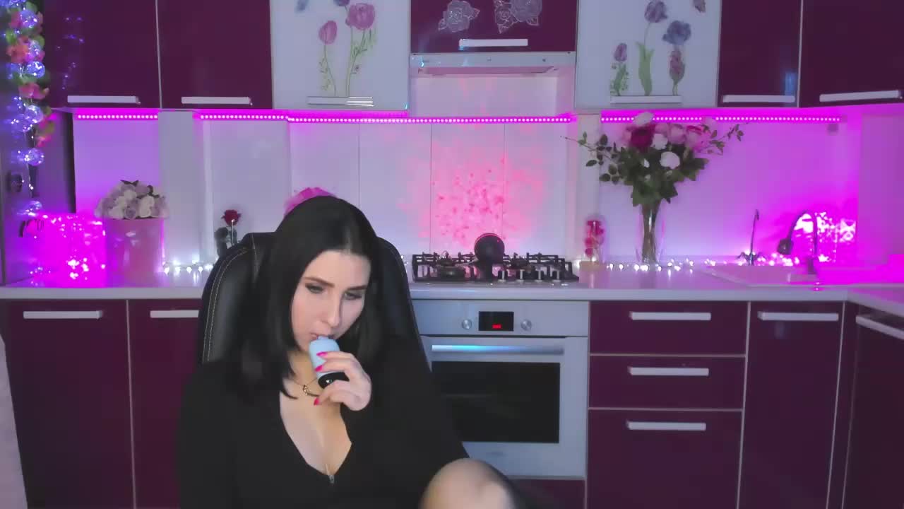 Olivija2020 Live Sex May 16, 2026