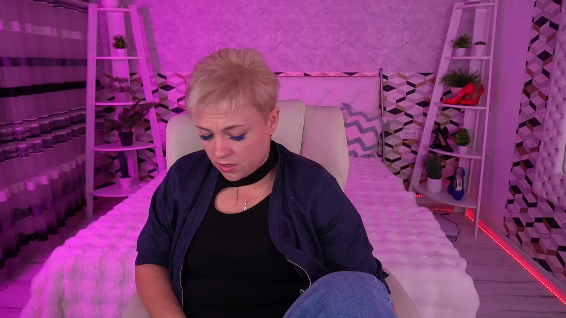 CrystalVibe Live Sex May 16, 2026