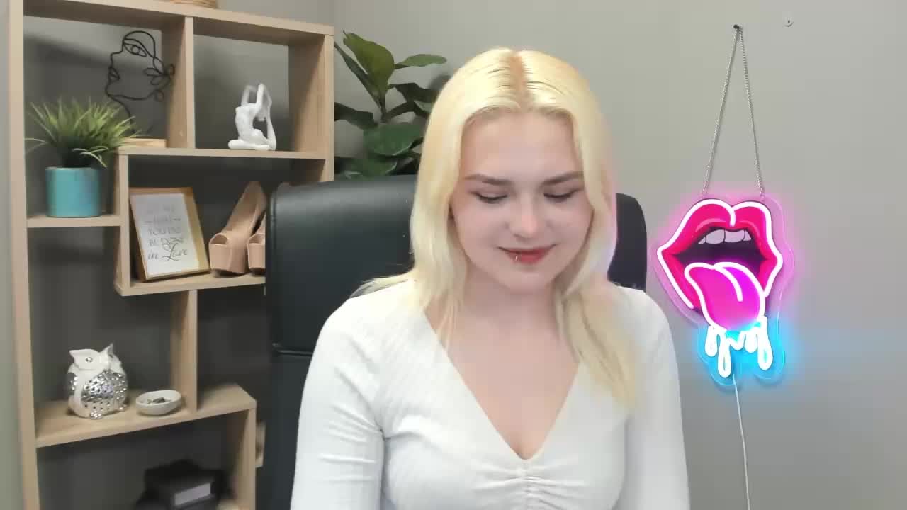 SweetLilyxo Live Sex May 16, 2026