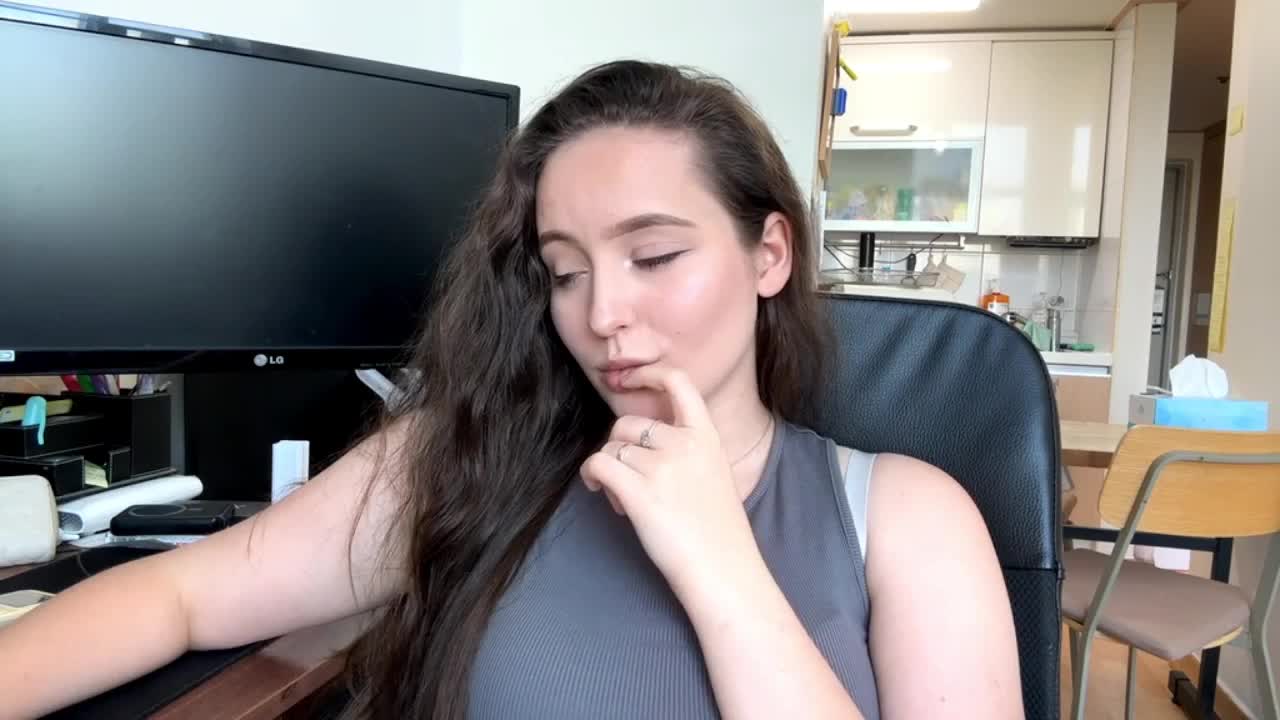 EmillyCarte Live Sex May 17, 2026