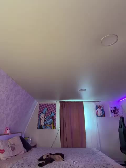 -MaybeBaby- Live Sex May 17, 2026