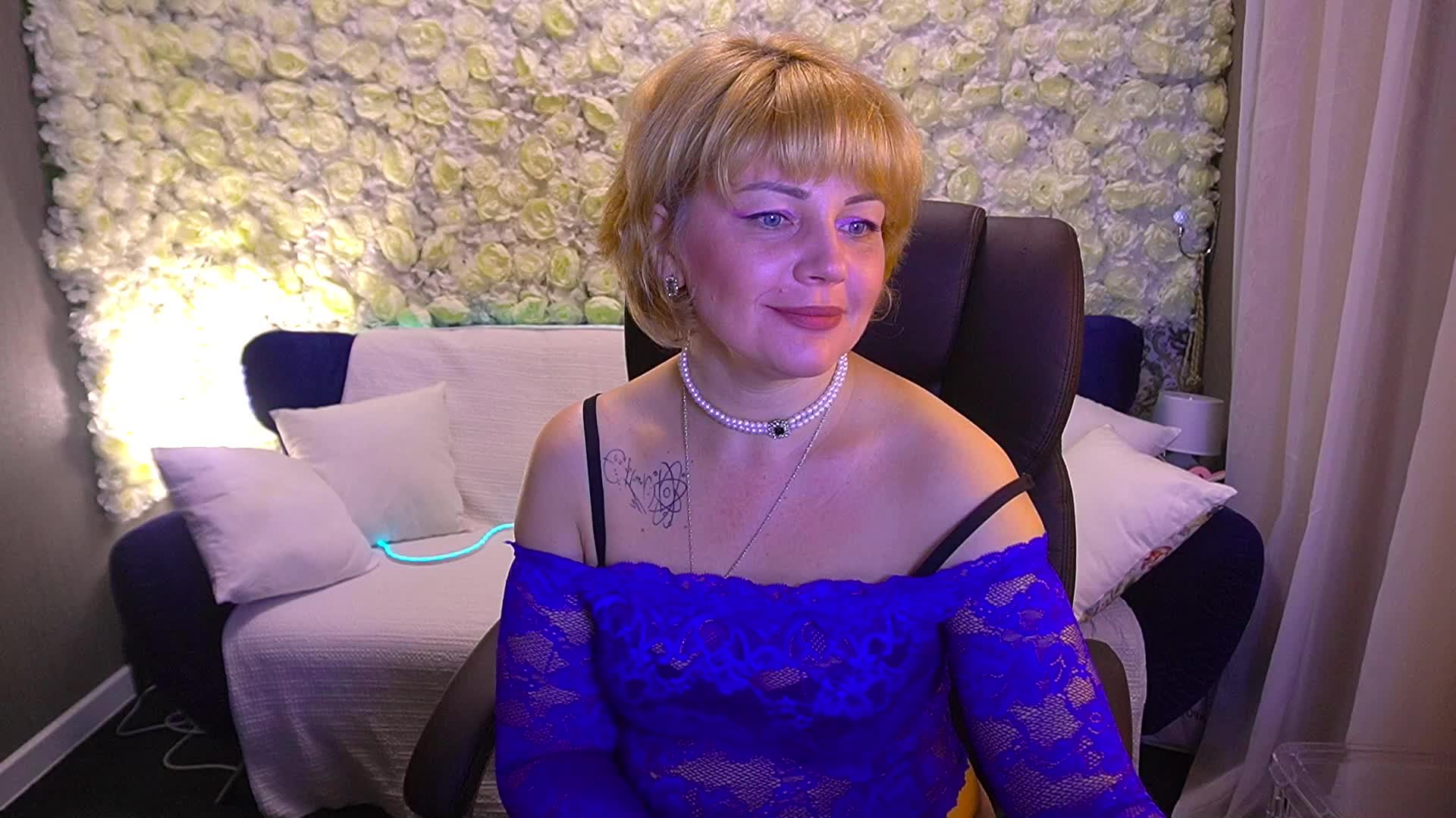 AmiraNight Live Sex May 17, 2026