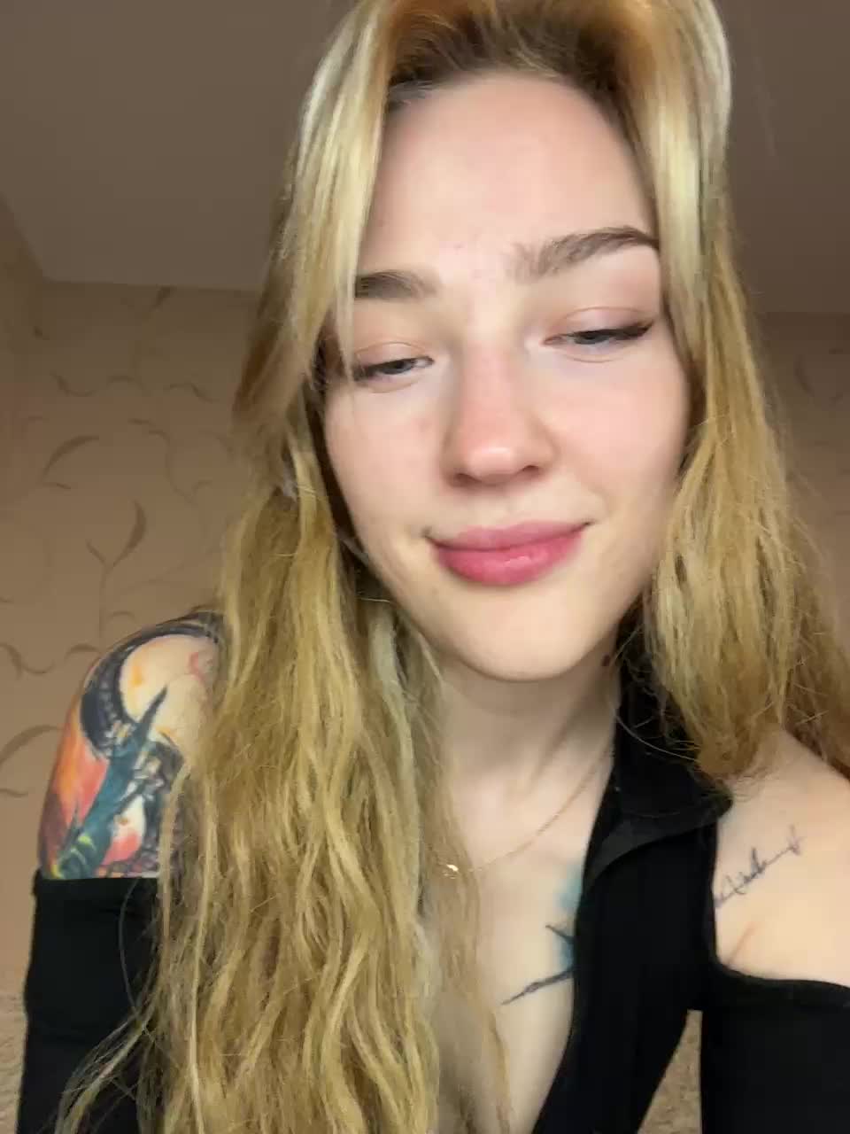 AlinnaAnnila Live Sex May 17, 2026