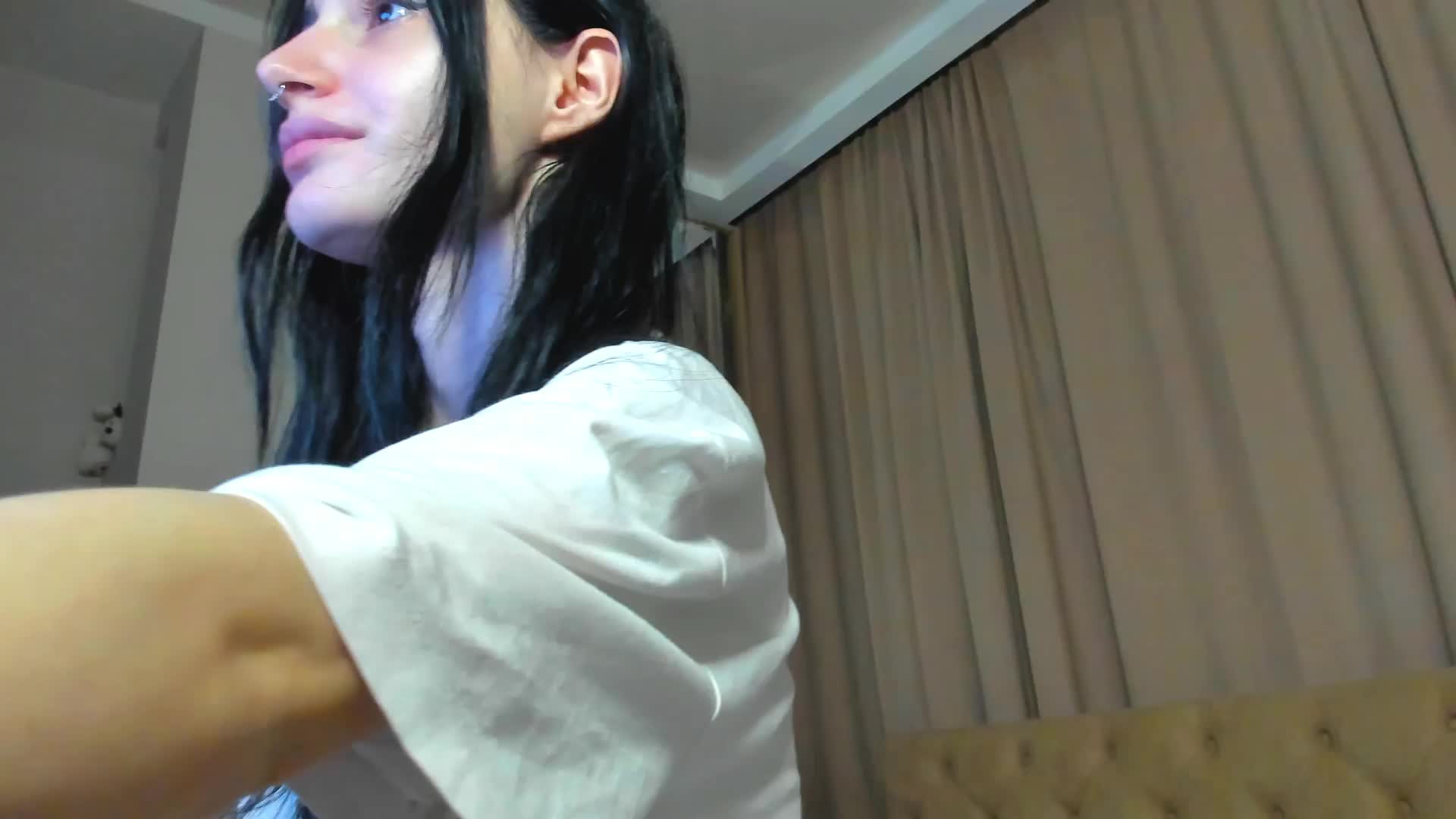 lesyalis Live Sex May 17, 2026