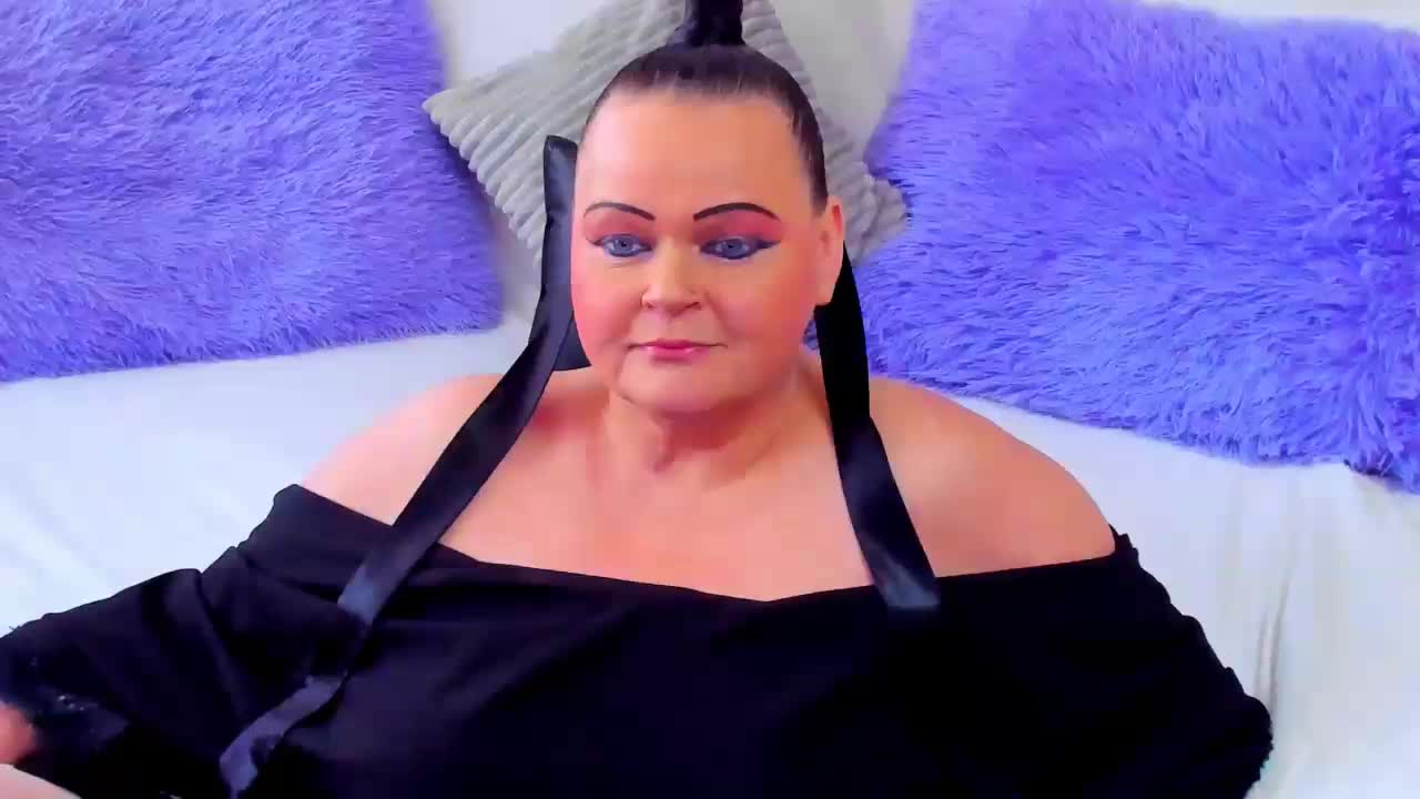MilanaBiegert Live Sex May 17, 2026