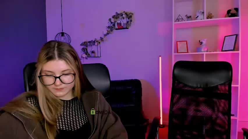 lissa_night Live Sex May 19, 2026