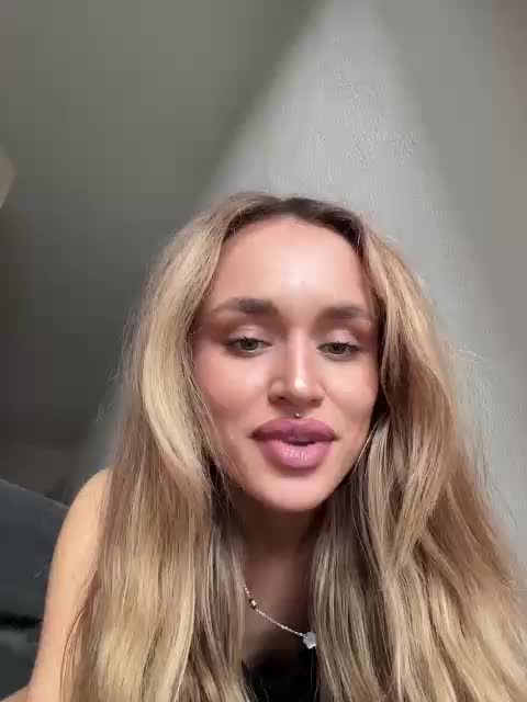 Enchantix Live Sex May 19, 2026