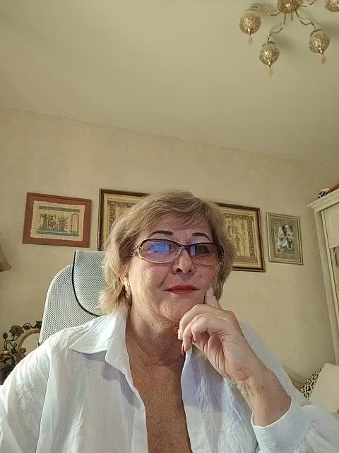 KarinkaSweet Live Sex May 20, 2026