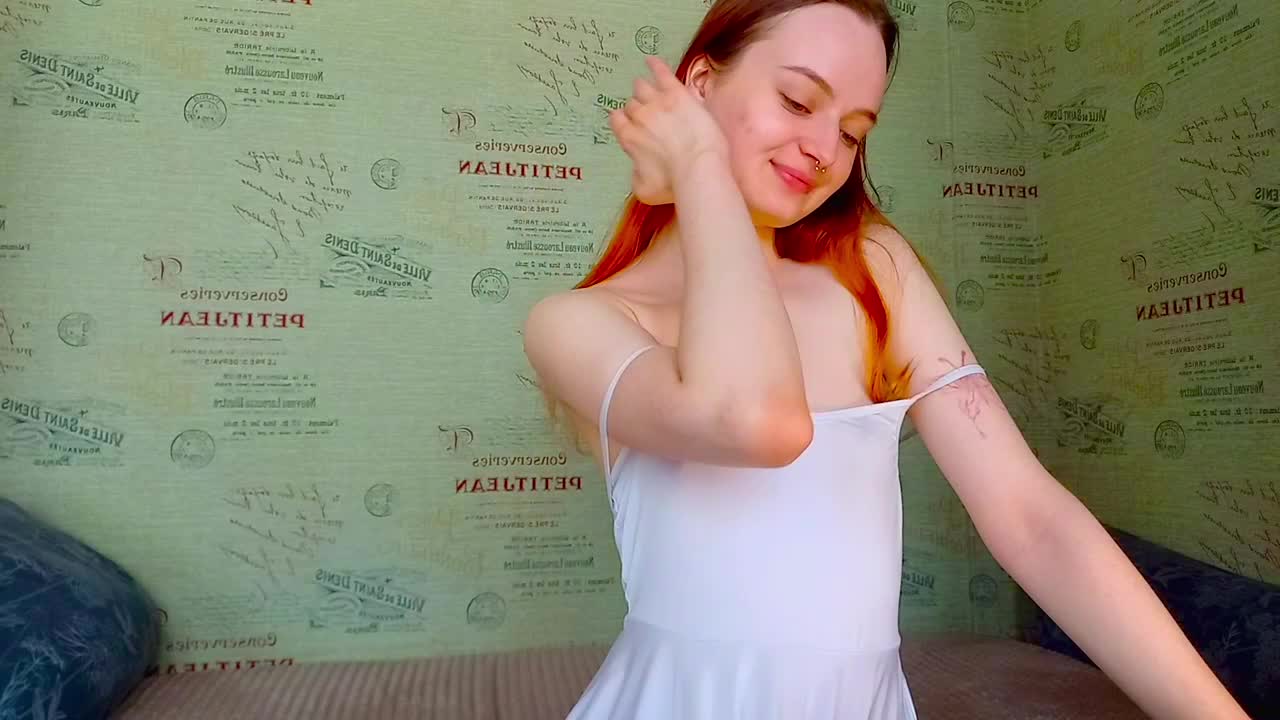 emiless Live Sex May 21, 2026