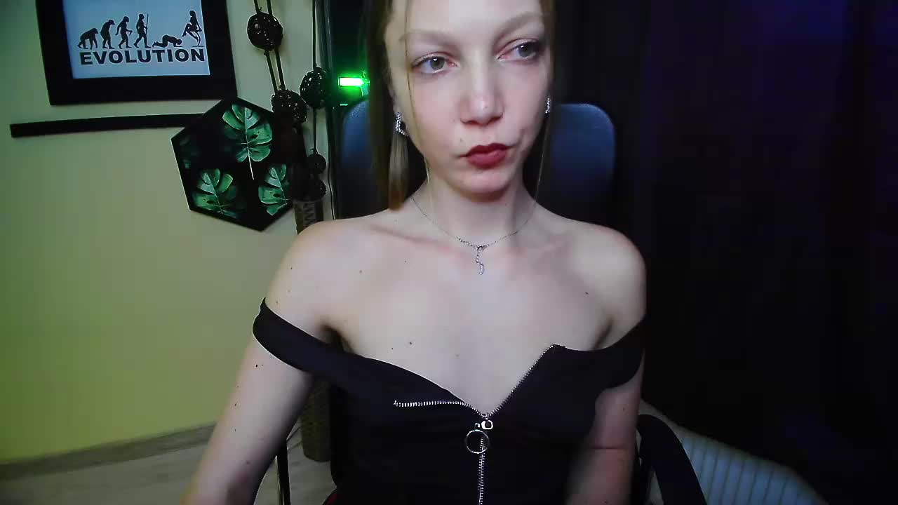 EmillyExtasy Live Sex May 22, 2026