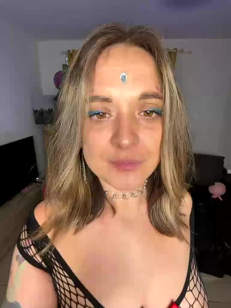 BigTwiXXX Live Sex May 23, 2026