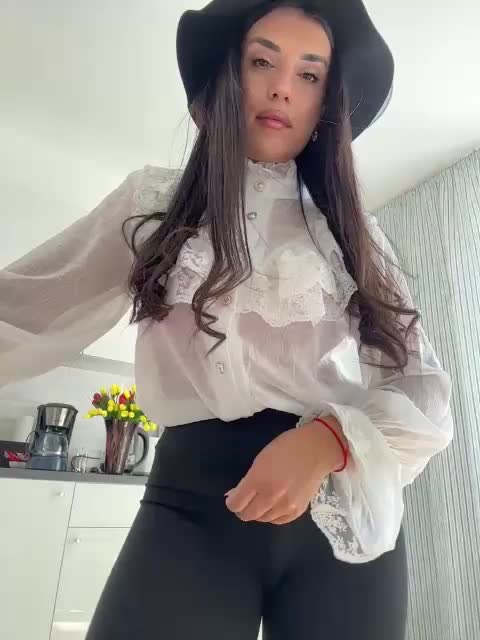 Liza_Klitorchuk Live Sex May 23, 2026