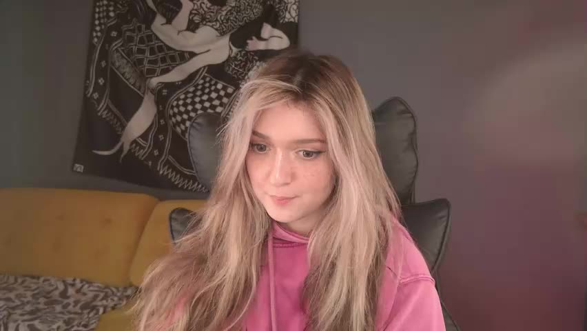 purple_averge Live Sex May 23, 2026