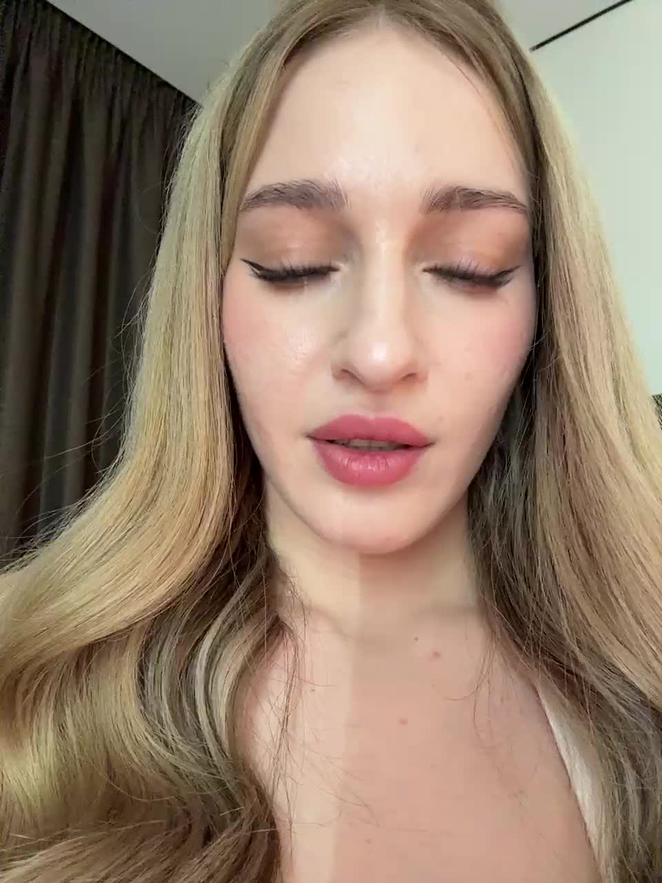 VictoriaBix Live Sex May 23, 2026