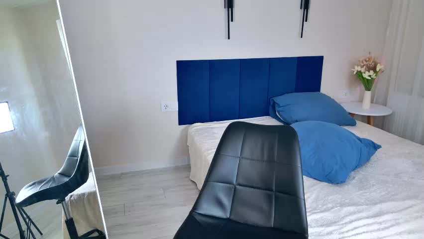 alexis_lovelyy Live Sex May 24, 2026