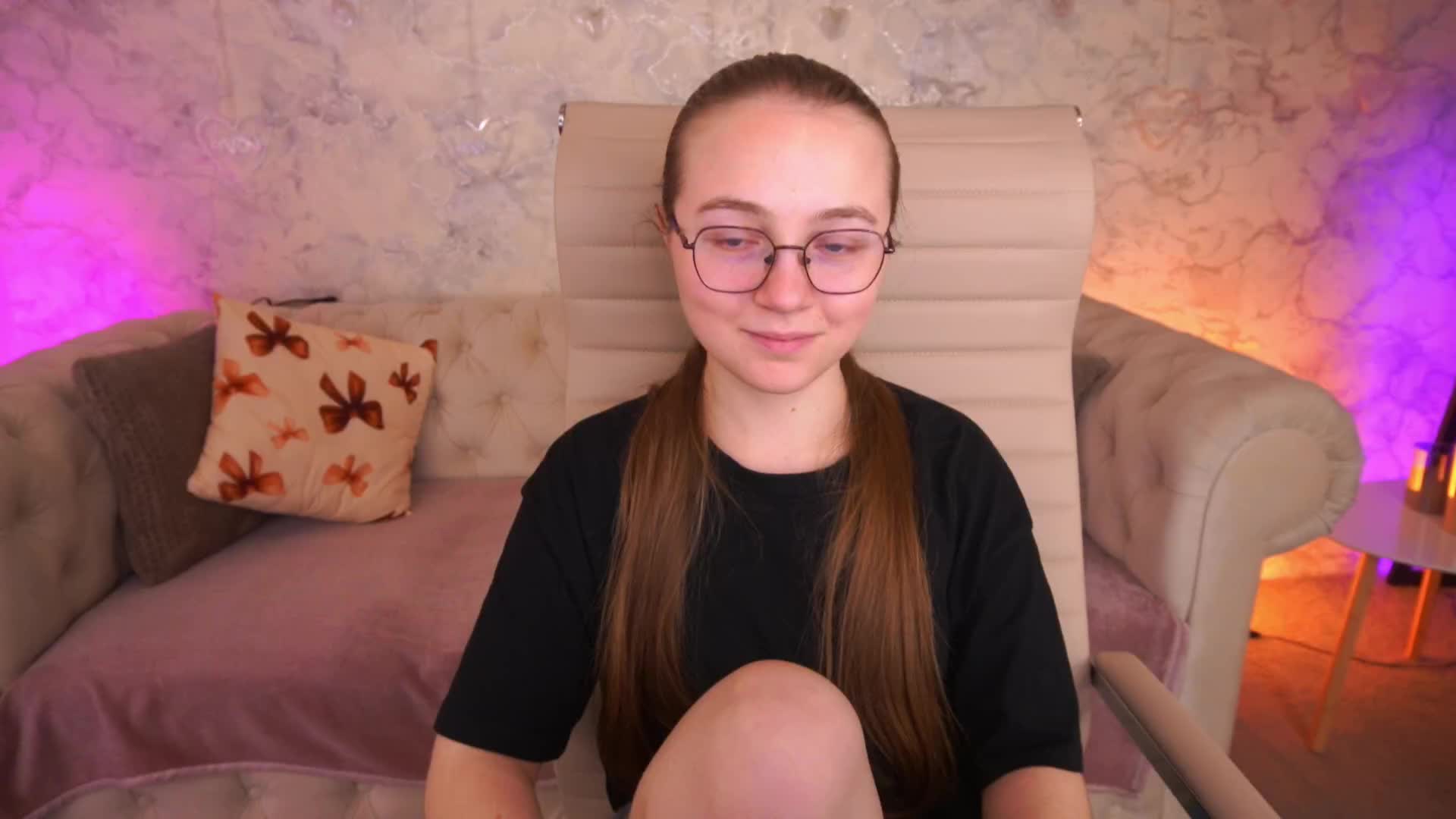 ArrinaWairr Live Sex May 24, 2026