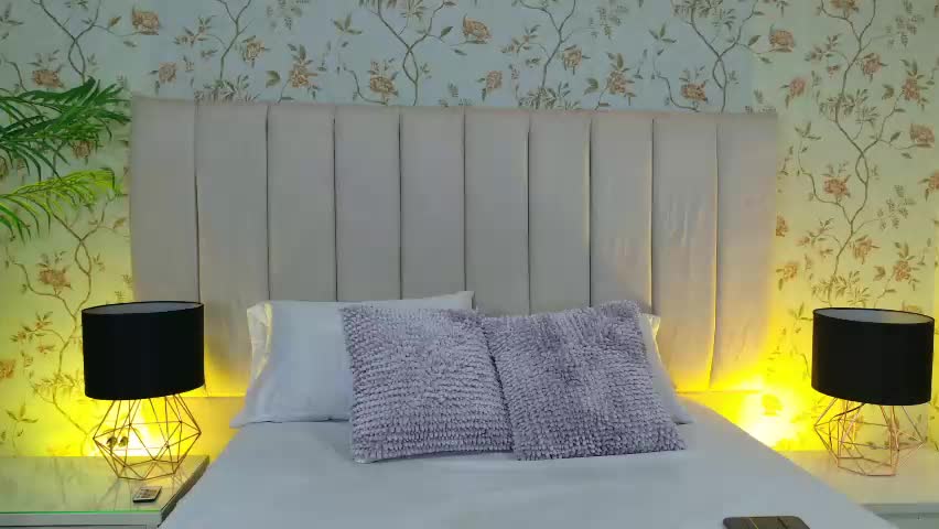 carrie_gb Live Sex May 25, 2026
