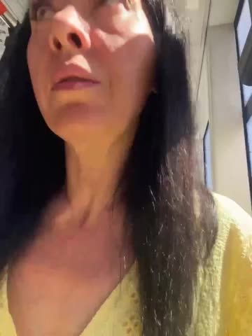 Karolina_Milf Live Sex May 25, 2026