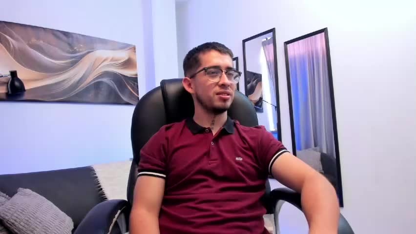 tommas_johnson Live Sex May 26, 2026