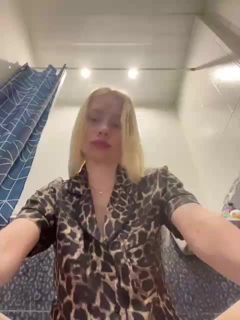 MirandaNow Live Sex May 26, 2026