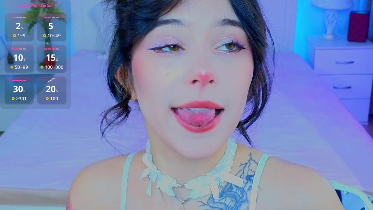 CoralineJones Live Sex May 26, 2026