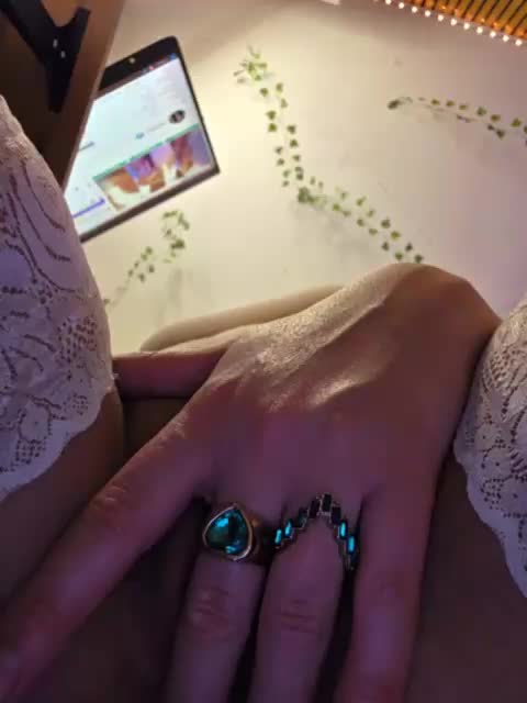 -Violetttttka- Live Sex May 27, 2026