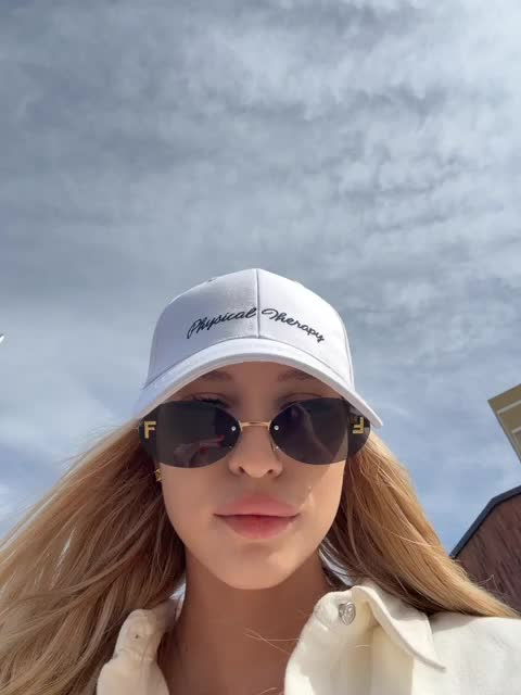 Cristi-Candy Live Sex May 27, 2026