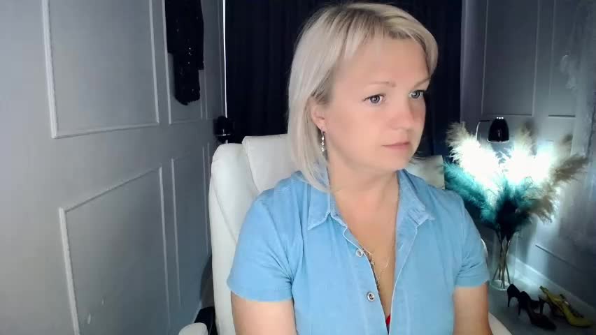 emmmam Live Sex May 28, 2026