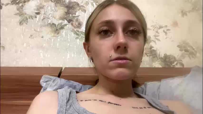 viktoria9898 Live Sex May 28, 2026