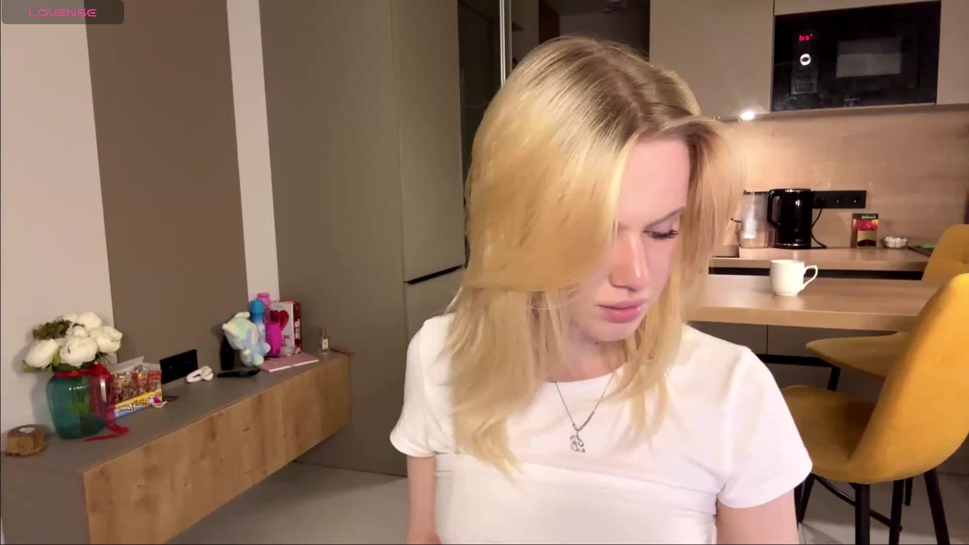 moonavelle Live Sex May 28, 2026