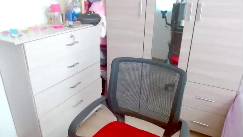zoe_sexy69 Live Sex May 28, 2026
