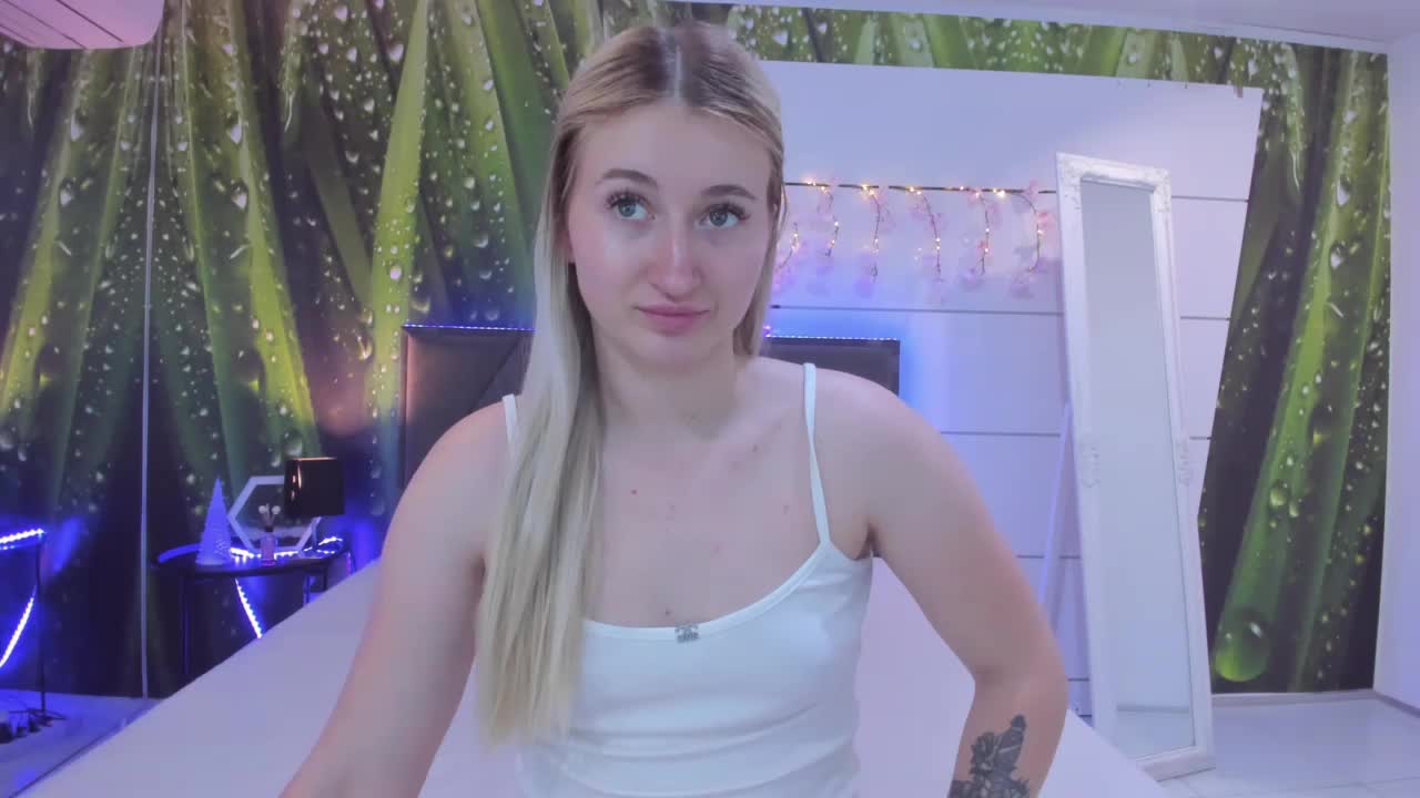 HollyTaillor Live Sex May 29, 2026