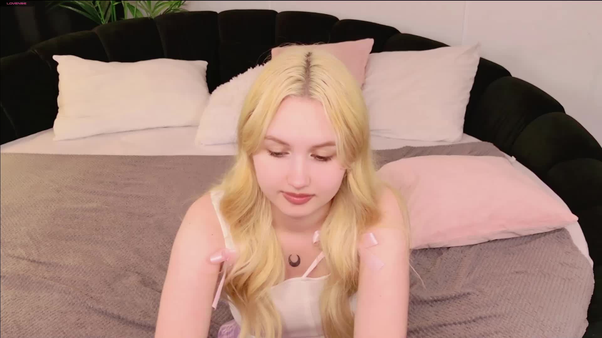 LillyEyess Live Sex May 30, 2026